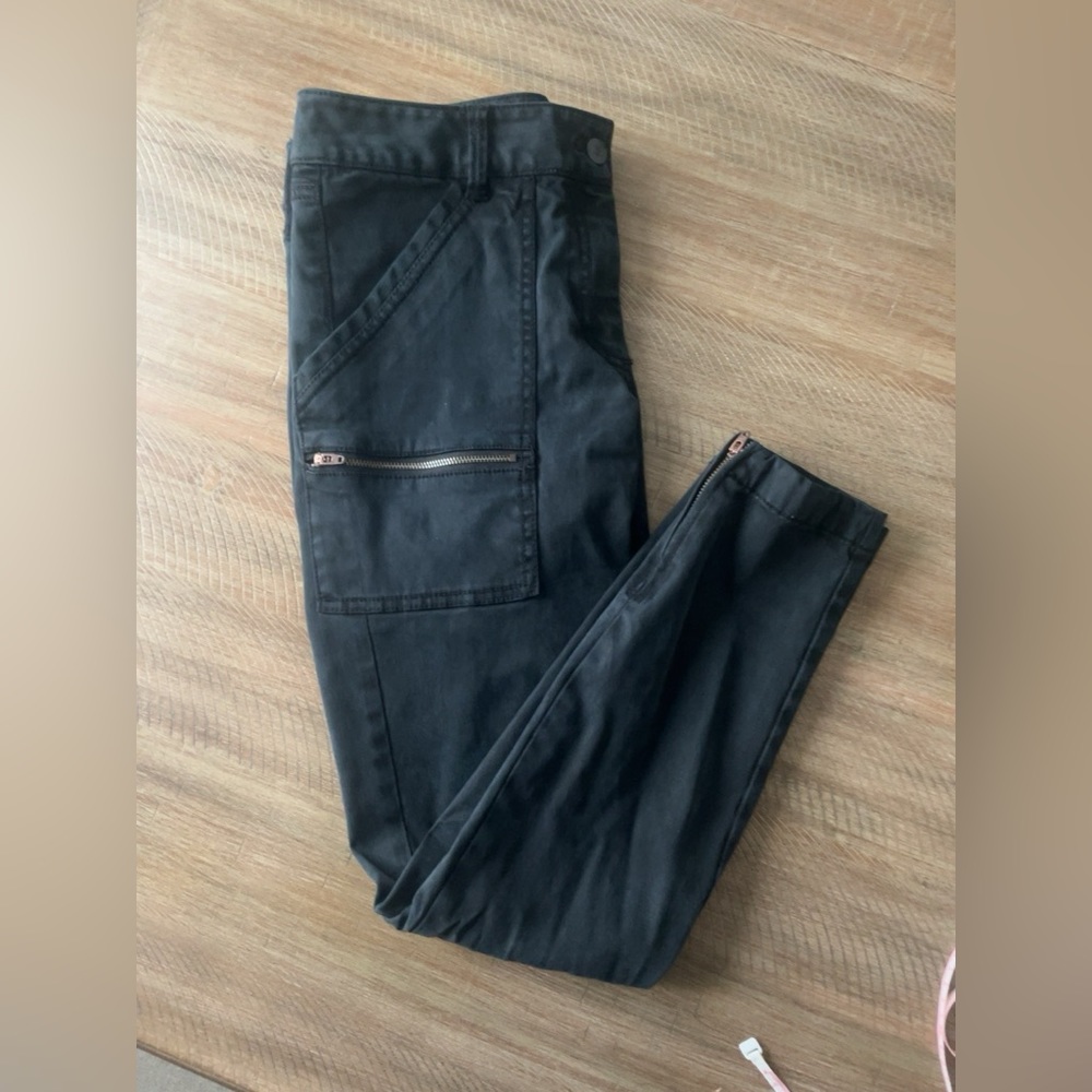 Lift cargo pants